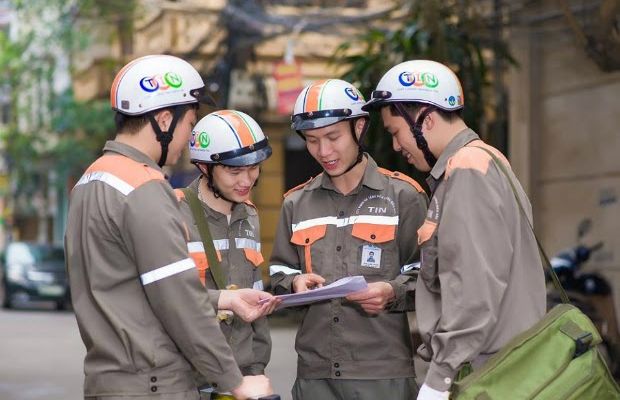 Đội ngũ nhân viên FPT Cầu Giấy đông đảo, chuyên nghiệp